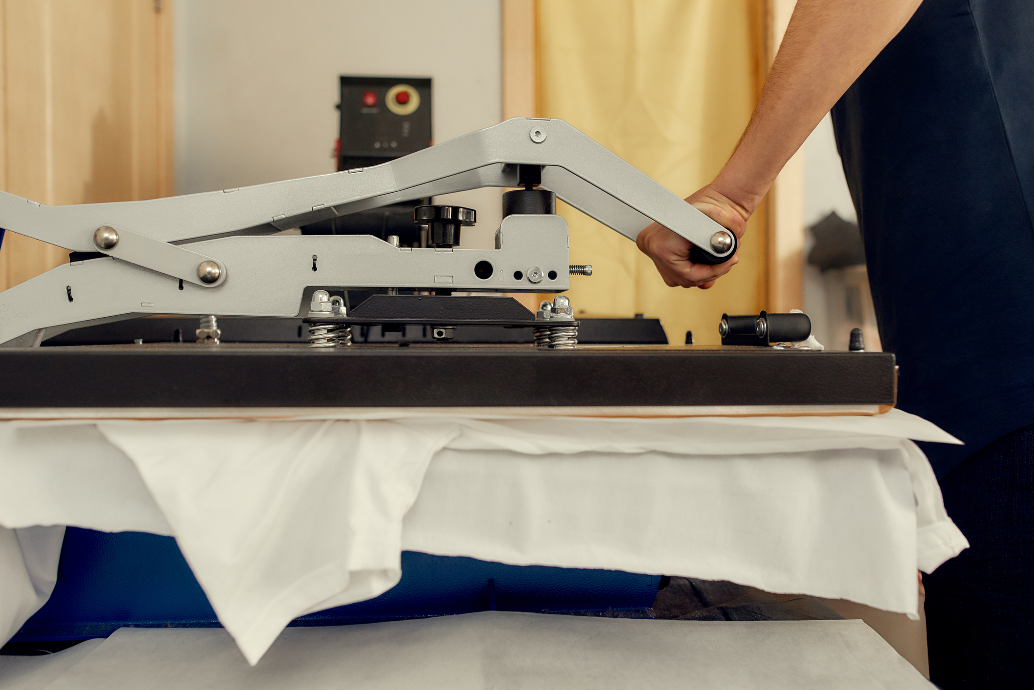 How to Operate and Maintain a Heat Press - Filmsource